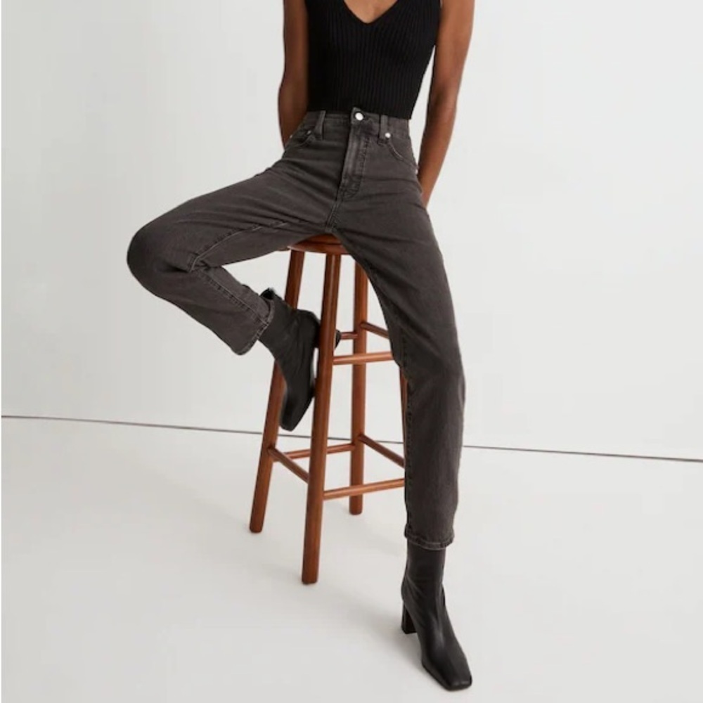 Madewell The Perfect Vintage Mom Faded Black Cotton Blend Zip Fly Jeans Size 24